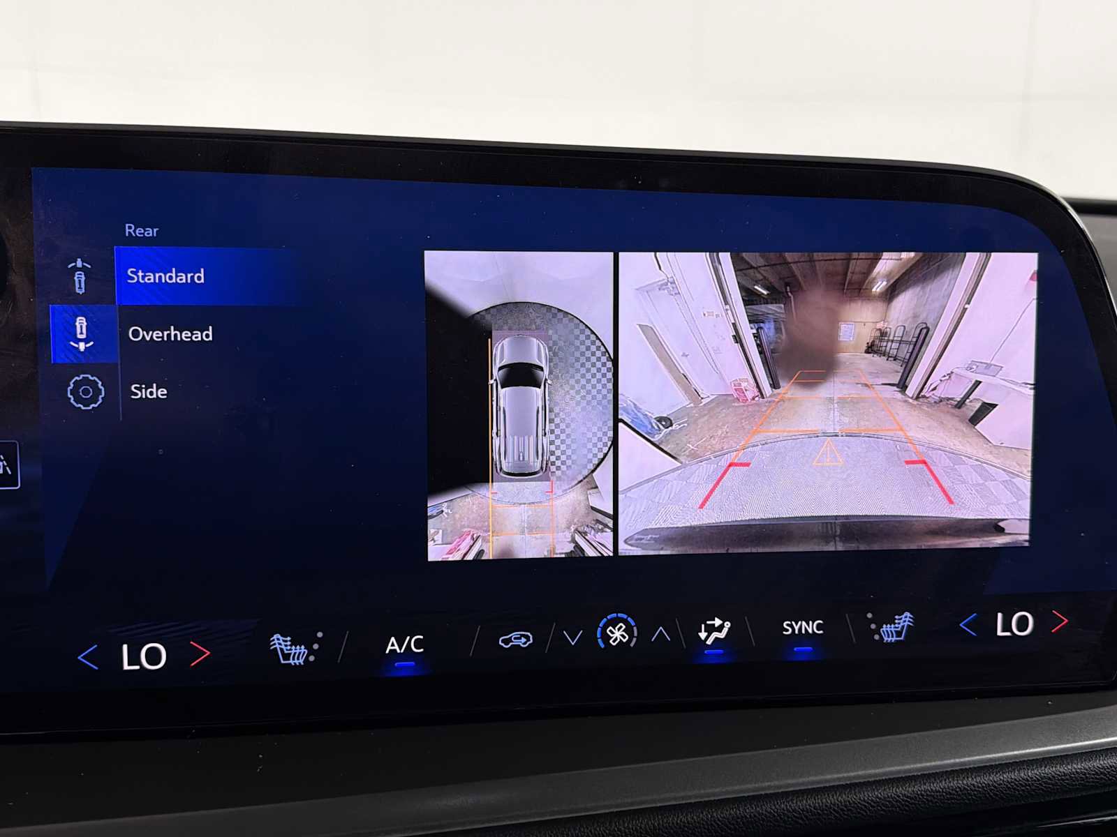 Certified 2024 Chevrolet Traverse LT image 31