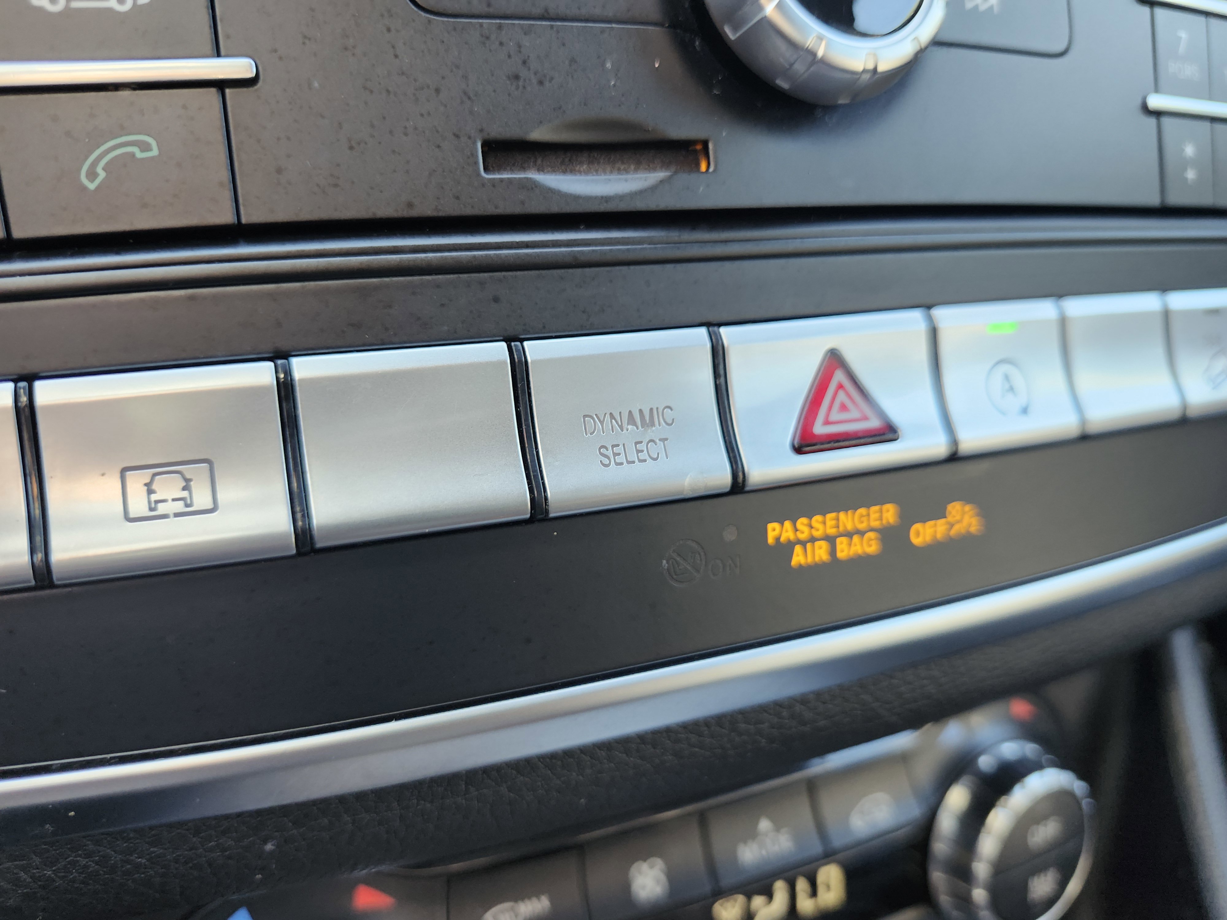 Used 2019 Mercedes-Benz GLA 250 4MATIC image 9