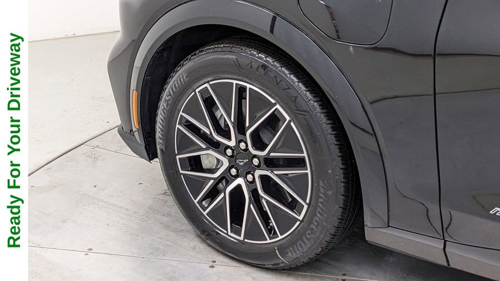 Certified 2025 Ford Mustang Mach-E Premium image 5
