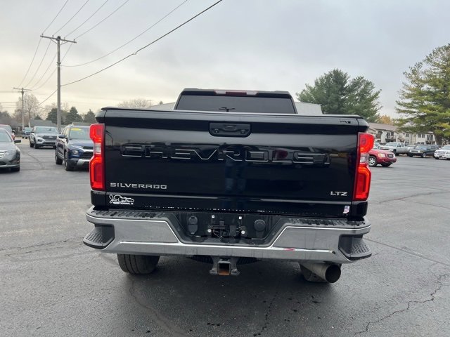 Used 2024 Chevrolet Silverado 2500 LTZ w/ LTZ Convenience Package image 13