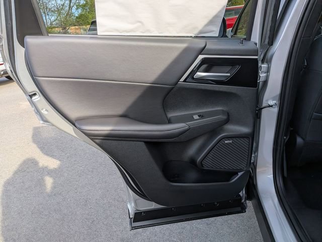 New 2026 Mitsubishi Outlander SE FWD image 23
