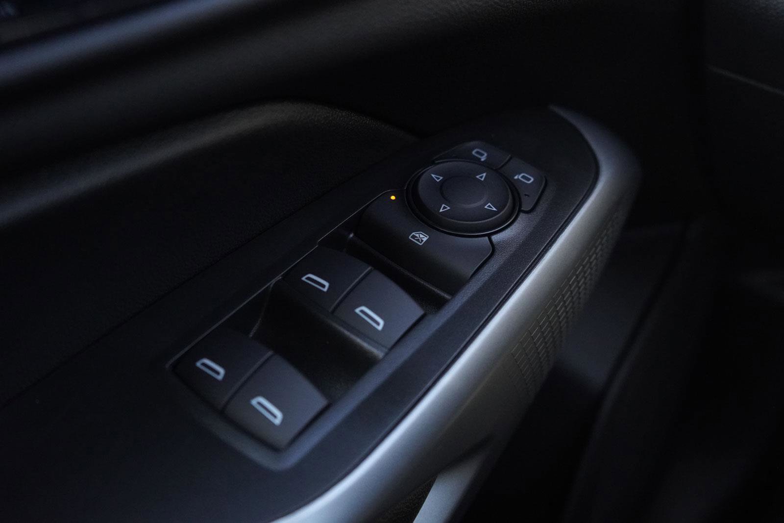 New 2026 Chevrolet Trax RS w/ Sunroof Package image 18