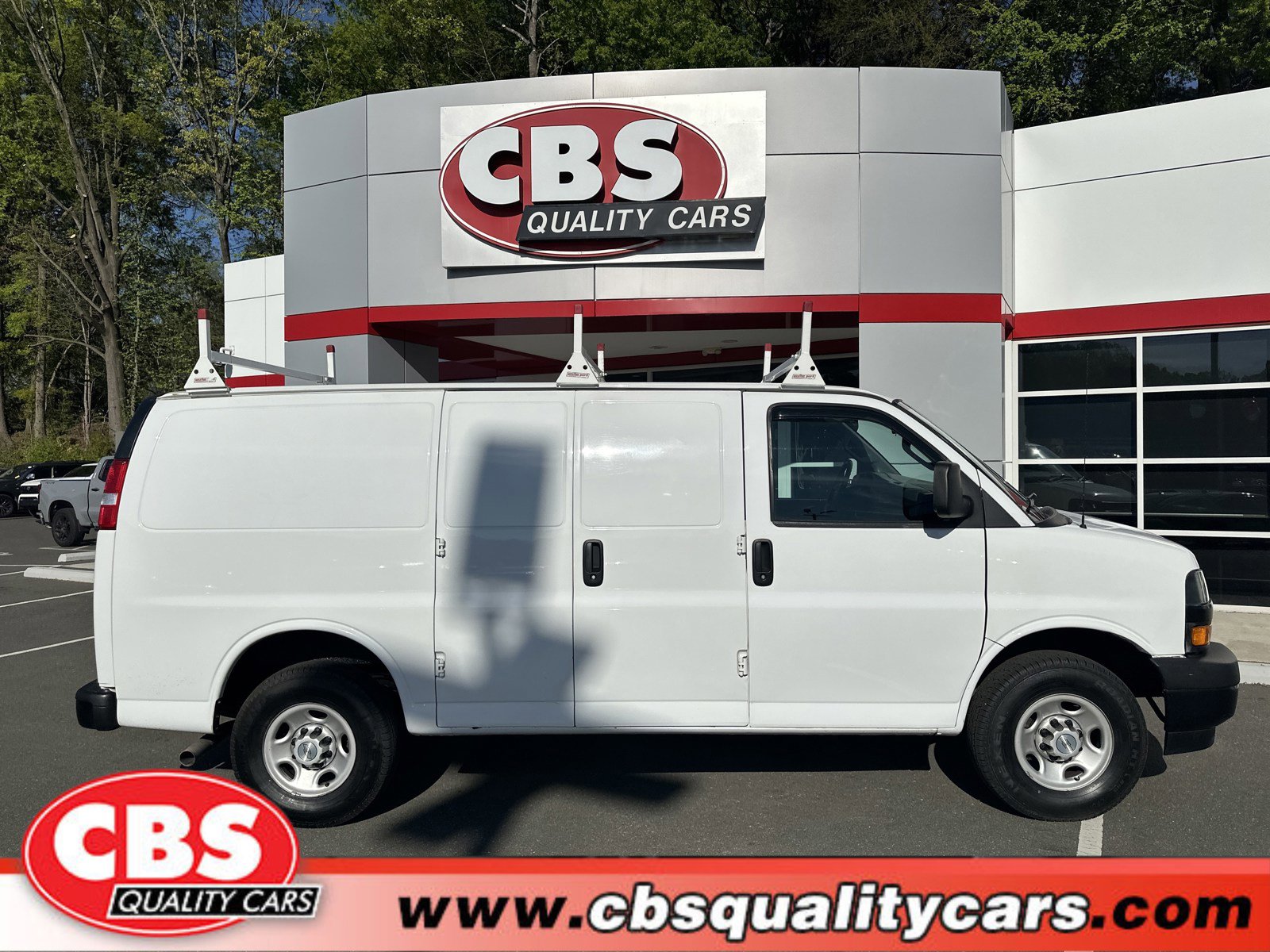 Used 2023 Chevrolet Express 2500 RWD image 1