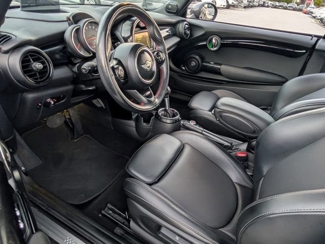 Used 2016 MINI Cooper S image 6