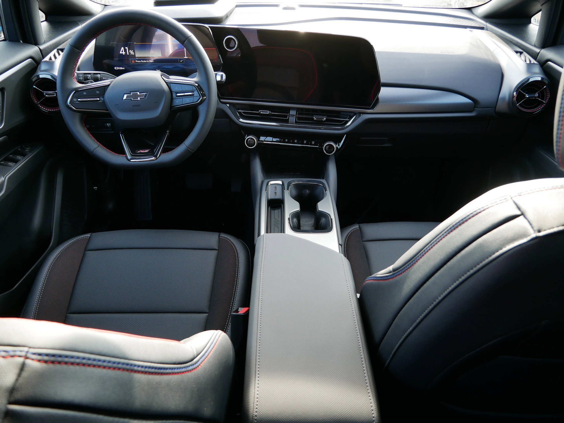 New 2026 Chevrolet Equinox EV RS image 6