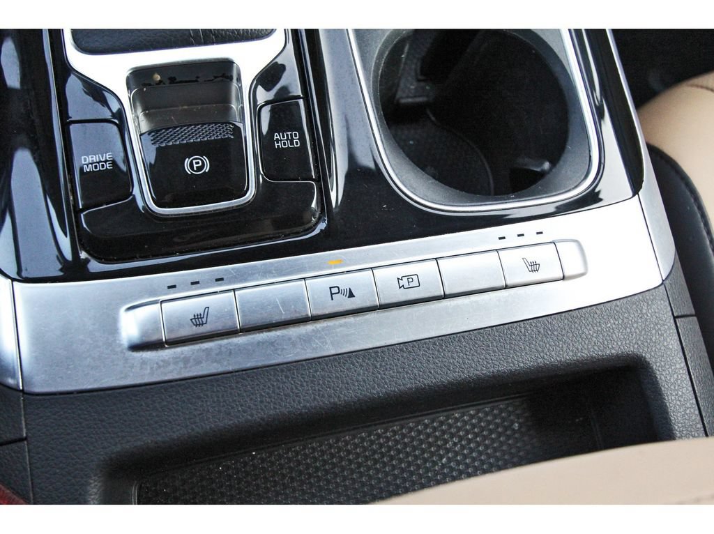 Used 2023 Kia Carnival EX FWD image 33