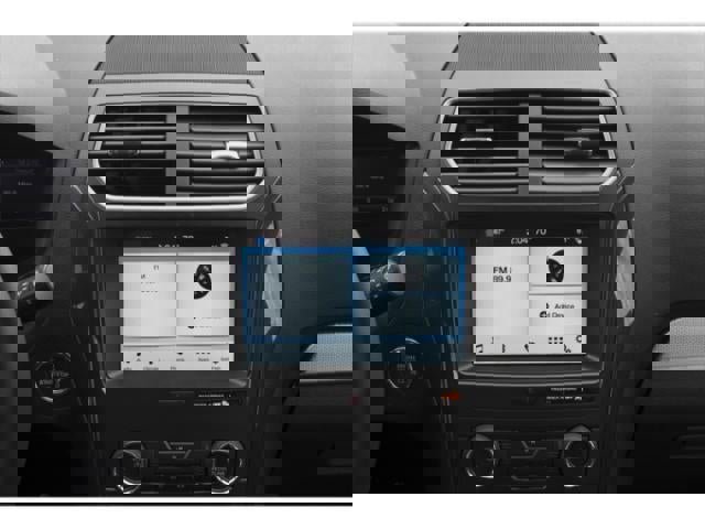 Used 2018 Ford Explorer XLT w/ Equipment Group 202A image 10