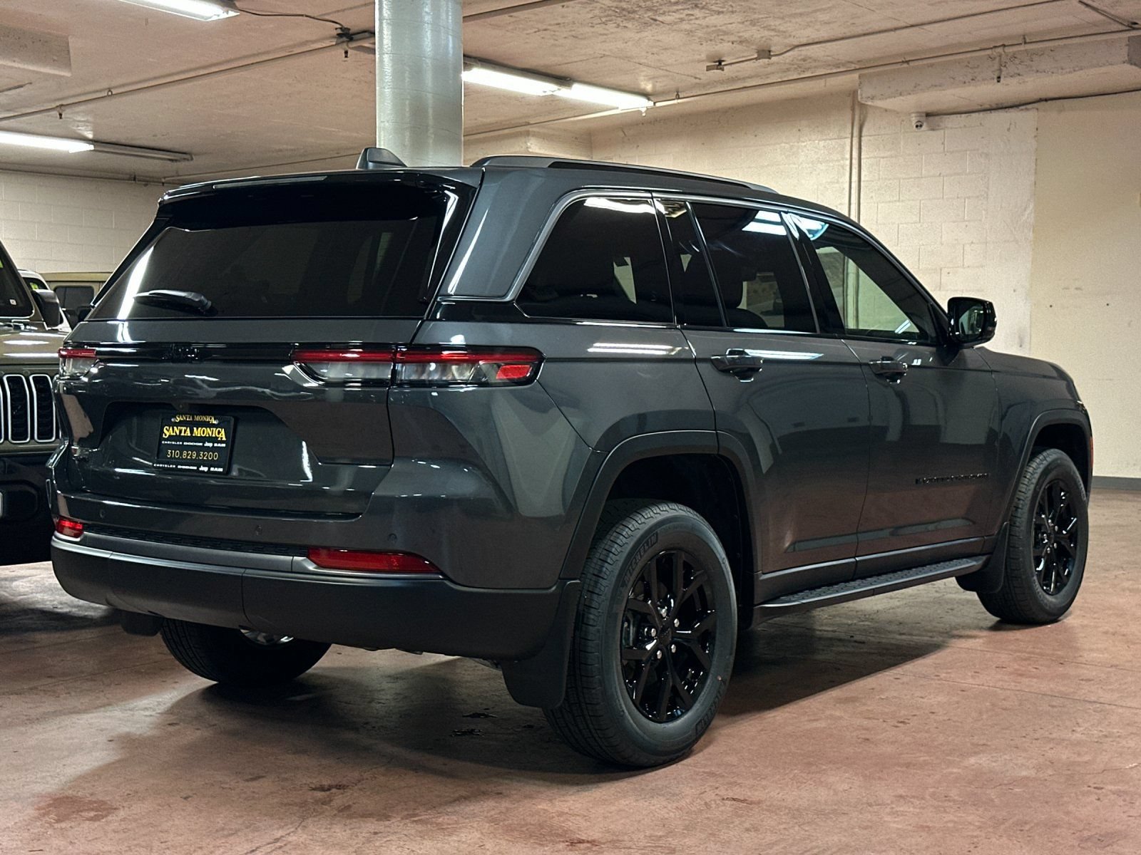 New 2026 Jeep Grand Cherokee Altitude AWD/4WD image 5