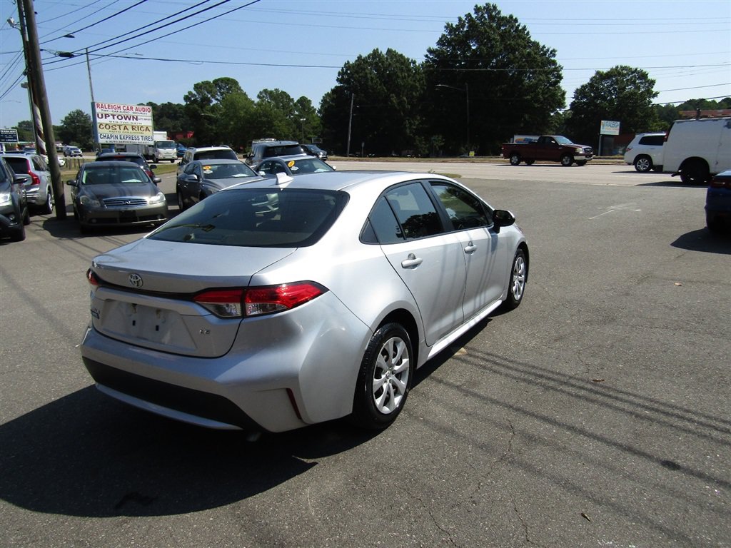 Used 2022 Toyota Corolla LE w/ Carpet Mat Package (TMS) FWD image 7