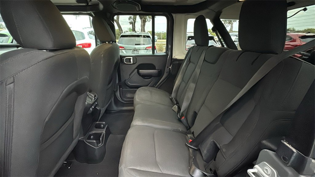 Used 2021 Jeep Wrangler Unlimited Sport image 22