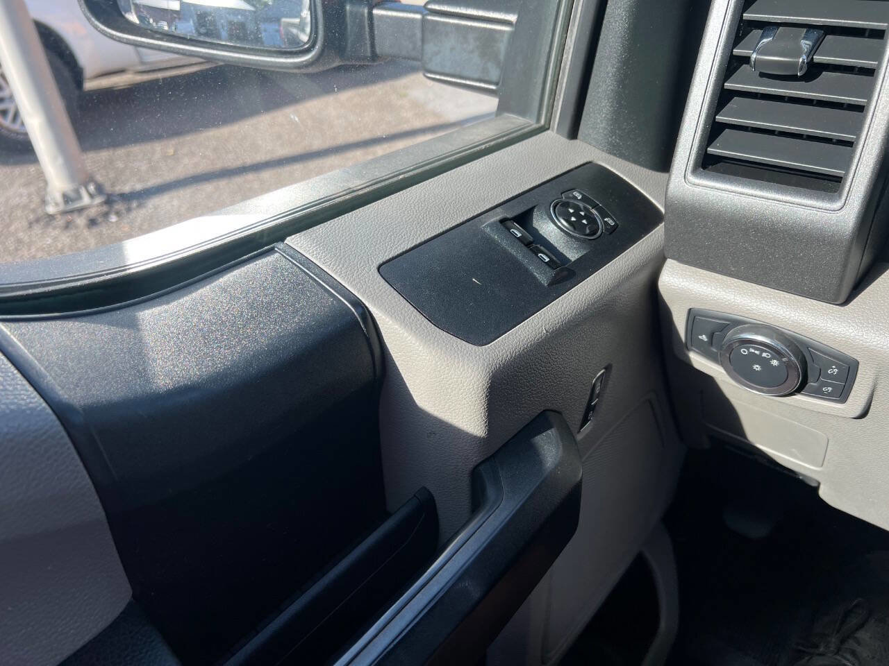 Used 2017 Ford F250 XL w/ STX Appearance Package image 12