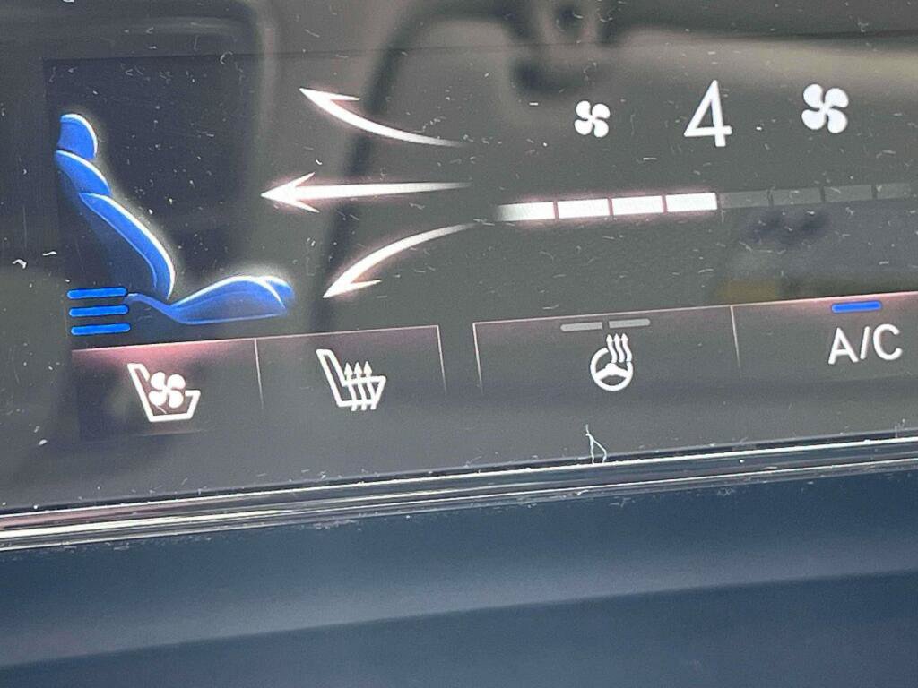 Used 2021 Genesis GV80 2.5T AWD/4WD image 28