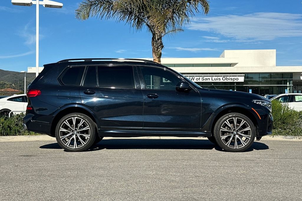 Used 2021 BMW X7 xDrive40i w/ M Sport Package image 2