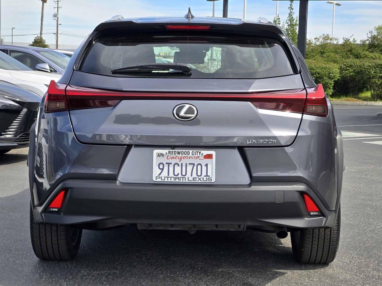 Certified 2025 Lexus UX 300h FWD w/ Accessory Package (Z1) image 5