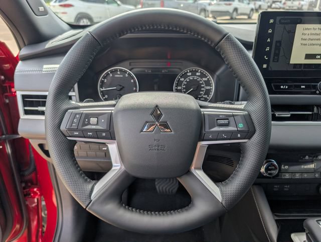 New 2026 Mitsubishi Outlander AWD image 15