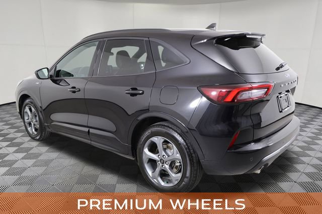 Used 2024 Ford Escape ST-Line w/ Tech Pack #1 image 9