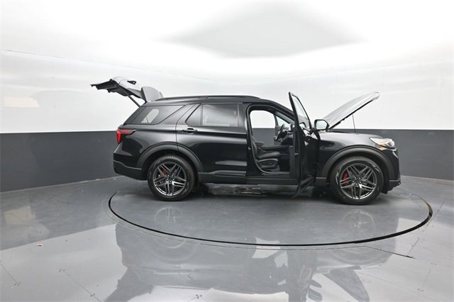 New 2026 Ford Explorer ST w/ Sun And Sound Package image 36