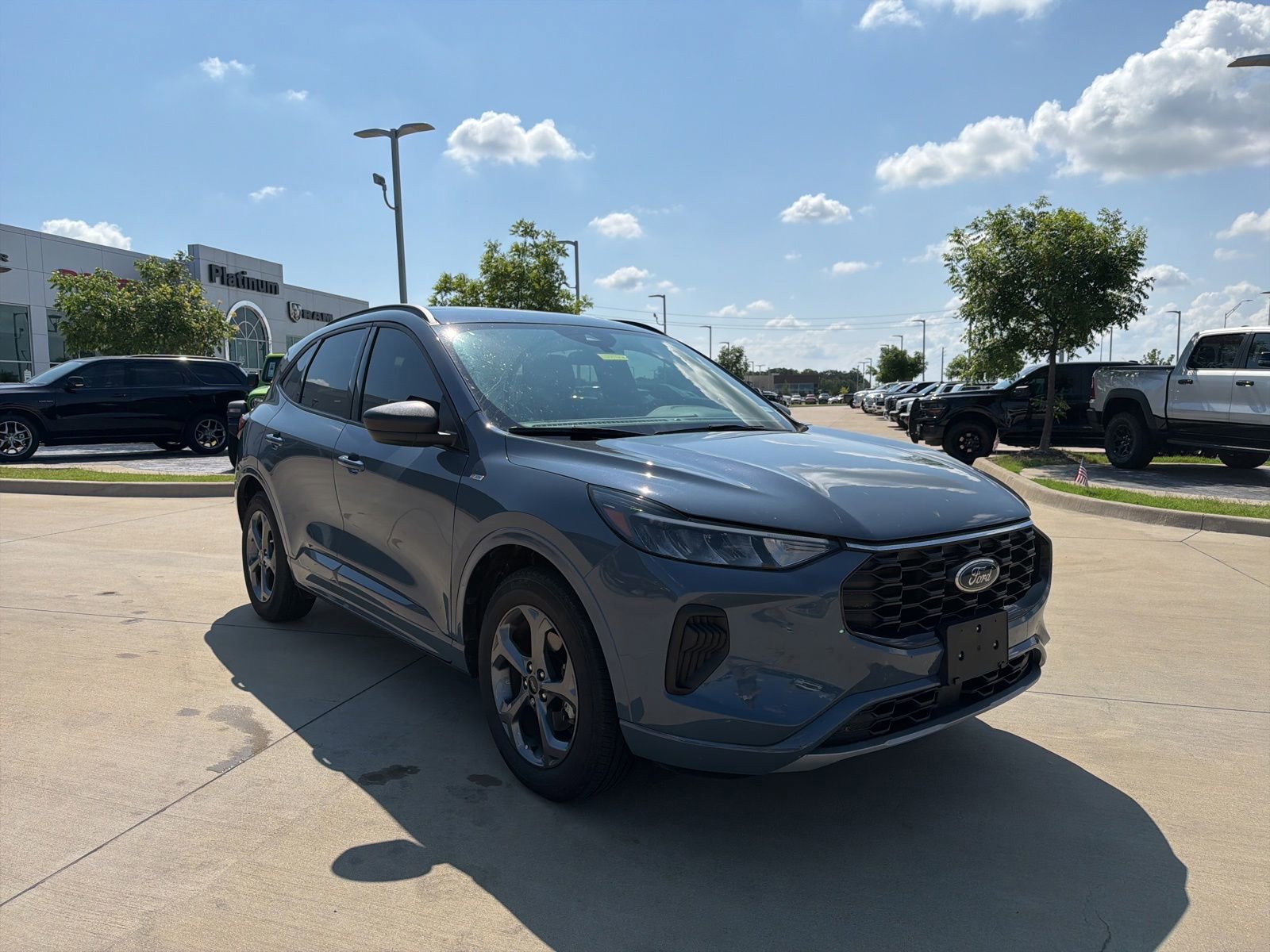 Used 2024 Ford Escape ST-Line w/ Tech Pack #1 FWD image 7
