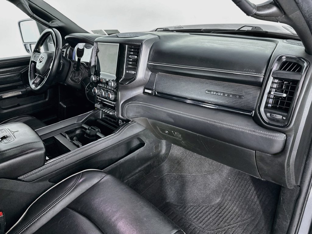Used 2023 RAM 2500 Limited w/ Night Edition AWD/4WD image 31