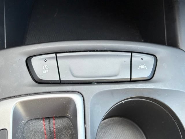 Used 2024 Chevrolet Trax RS FWD image 23