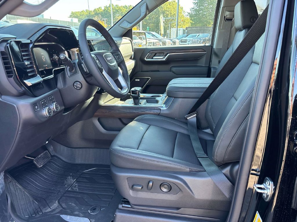 New 2026 GMC Sierra 1500 SLT w/ SLT Convenience Package AWD/4WD image 5