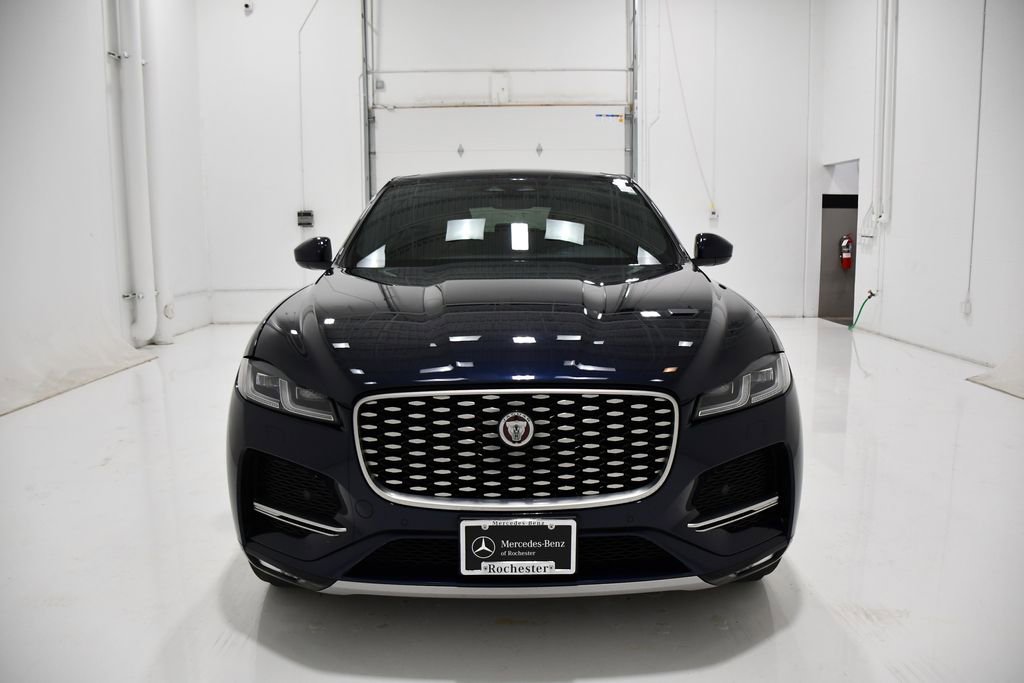 Used 2022 Jaguar F-PACE S image 2