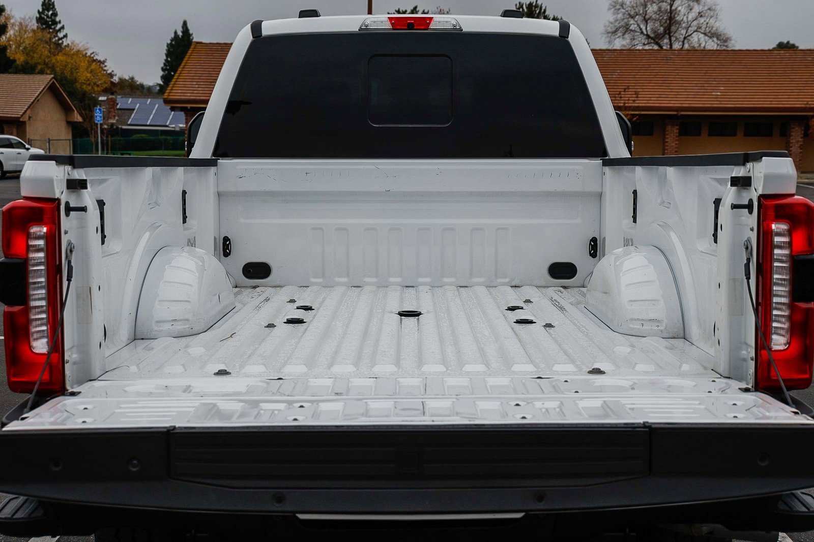 Used 2024 Ford F350 King Ranch w/ FX4 Off-Road Package image 27