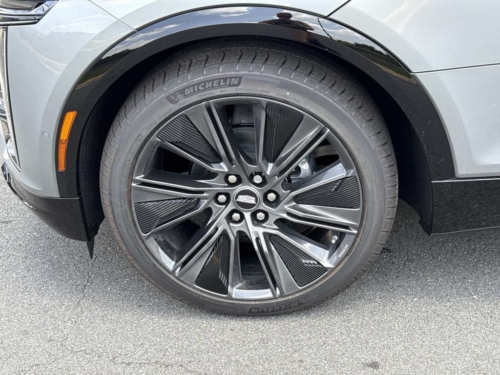 New 2026 Cadillac Lyriq Signature Sport w/ Nappa Leather Package AWD/4WD image 7