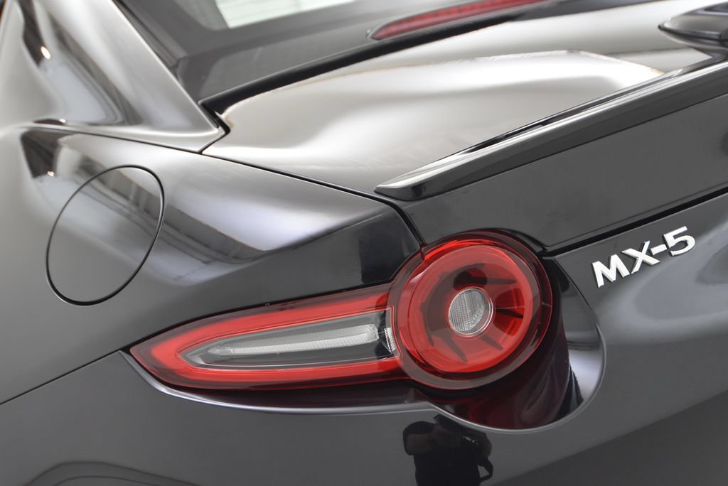 Used 2025 MAZDA MX-5 Miata RF Club RWD image 46