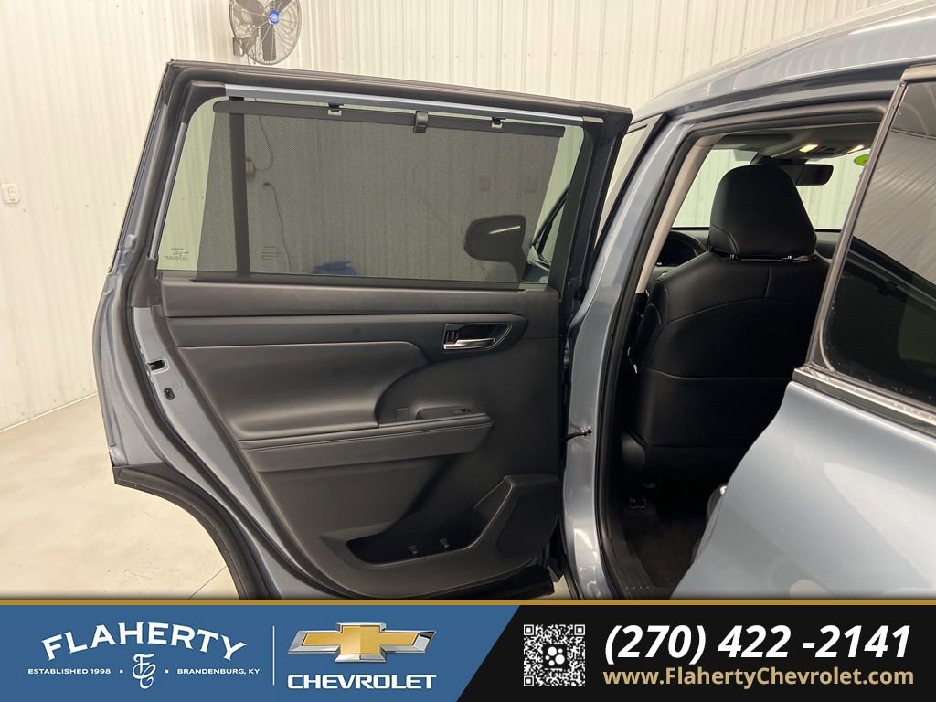 Used 2024 Toyota Highlander XLE image 10