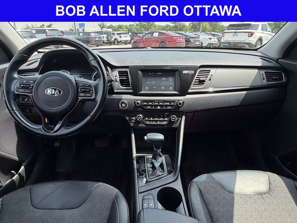 Used 2019 Kia Niro EX FWD image 11