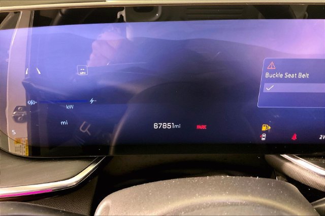 Used 2024 Buick Envision Preferred AWD/4WD image 12
