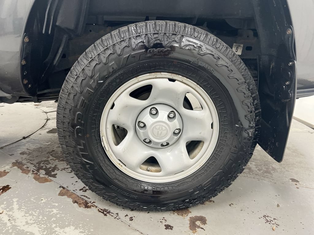 Used 2017 Toyota Tacoma SR w/ Tow Package AWD/4WD image 26
