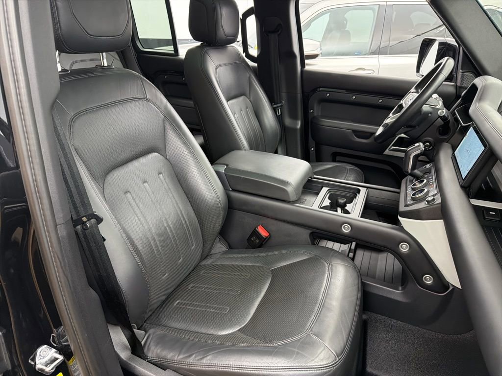 Used 2020 Land Rover Defender 110 HSE image 27