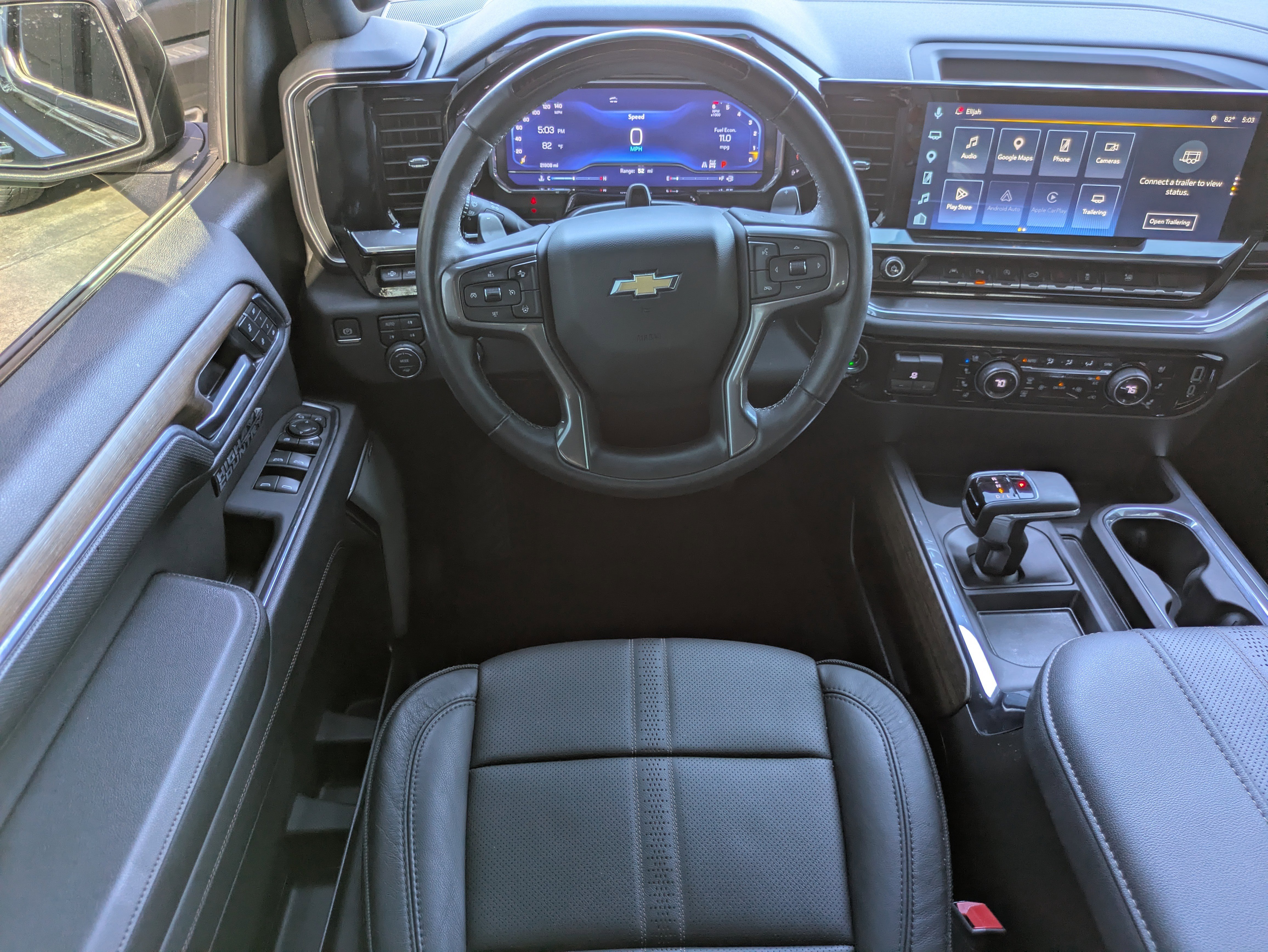 Used 2024 Chevrolet Silverado 1500 High Country w/ Technology Package image 4
