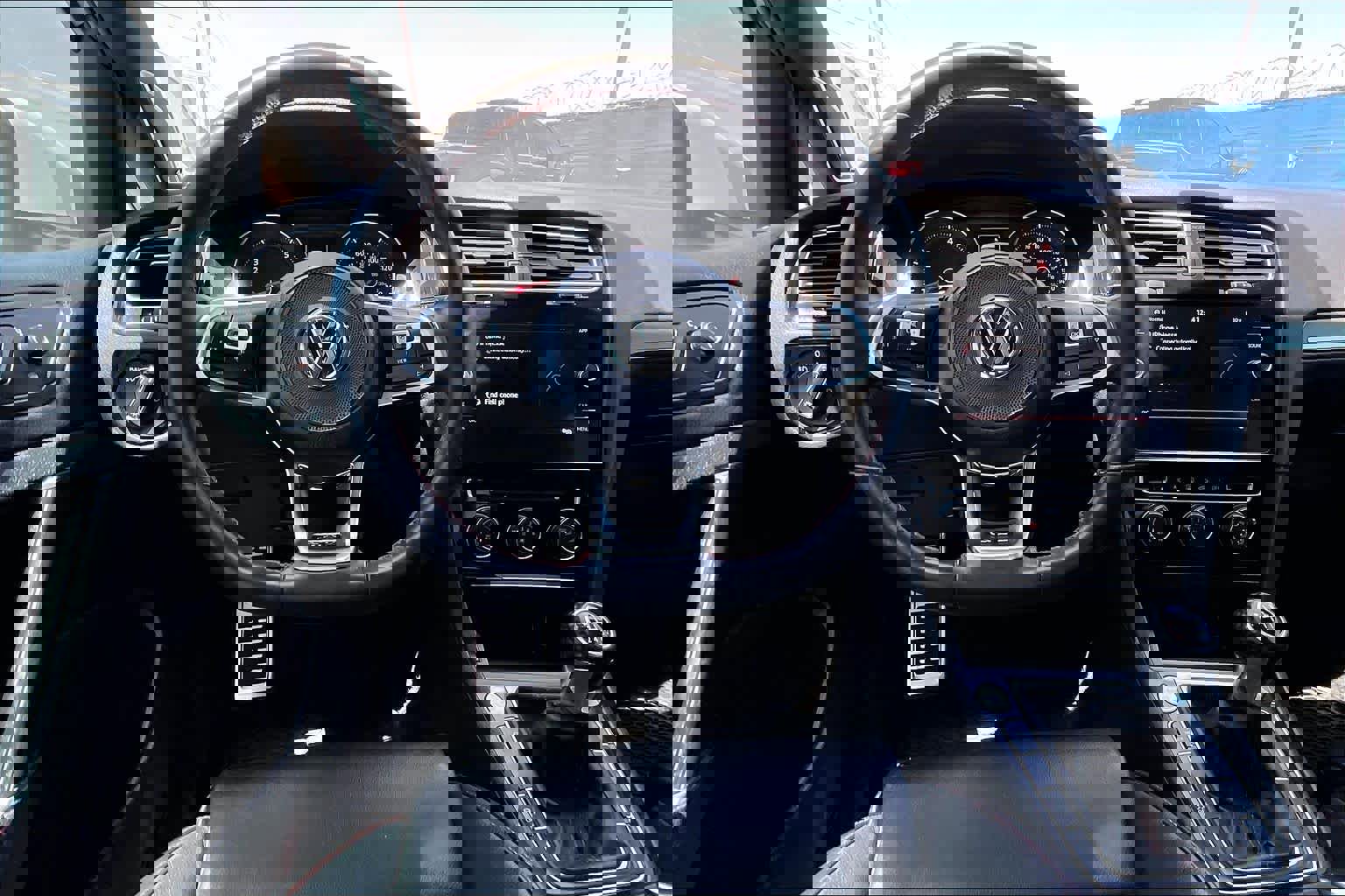 Used 2019 Volkswagen GTI SE FWD image 6