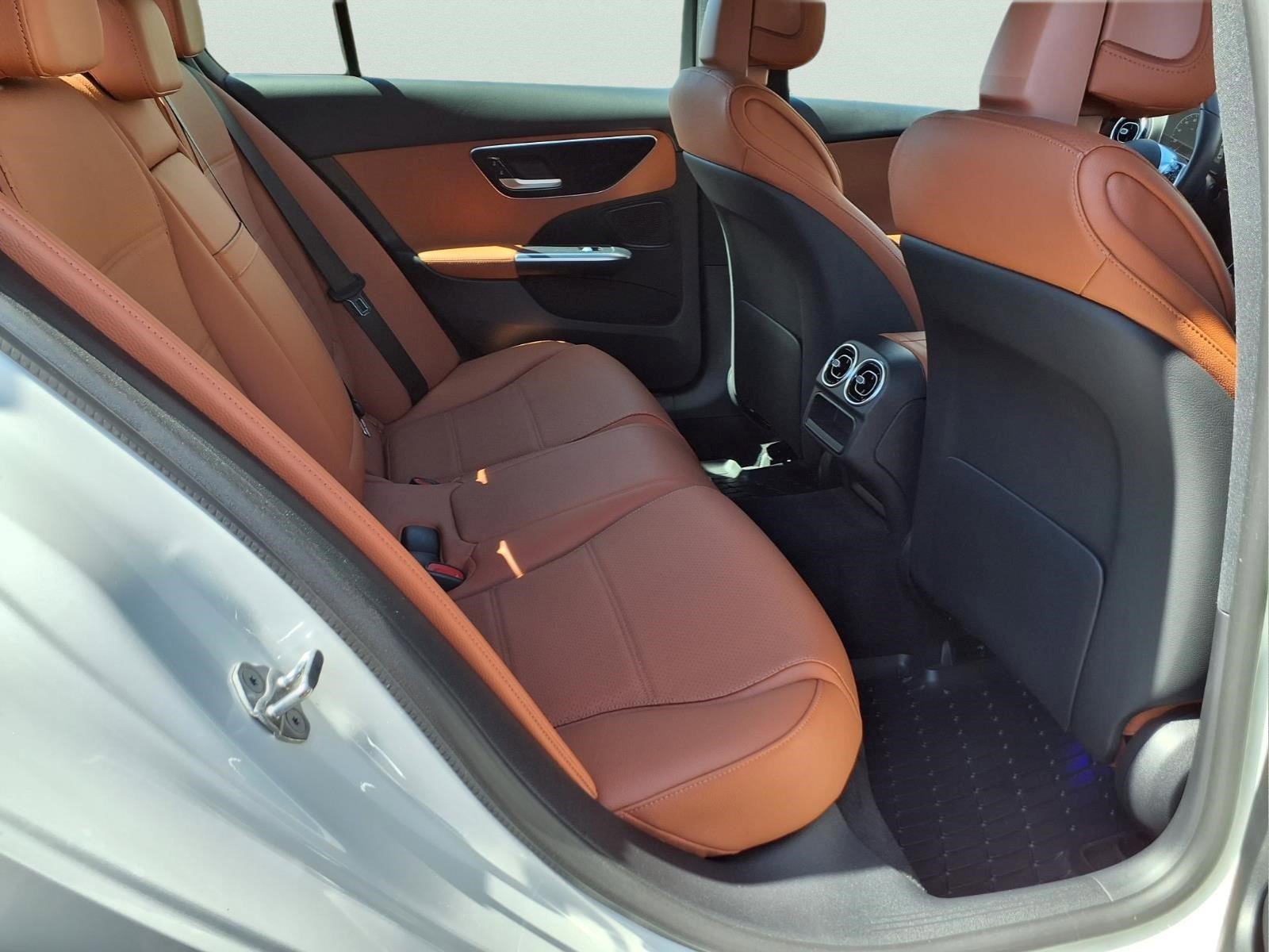 Certified 2023 Mercedes-Benz C 300 4MATIC Sedan image 12
