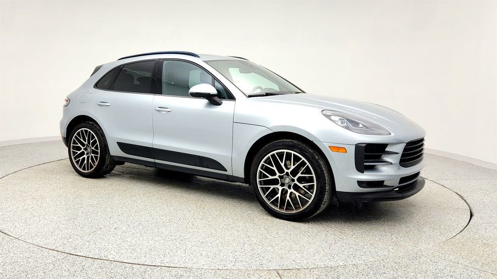 Used 2020 Porsche Macan AWD with Premium Package Plus image 3