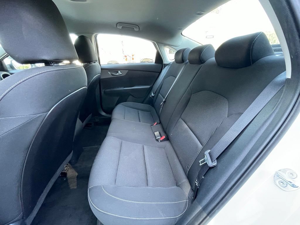 Used 2021 Kia Forte LXS FWD image 25