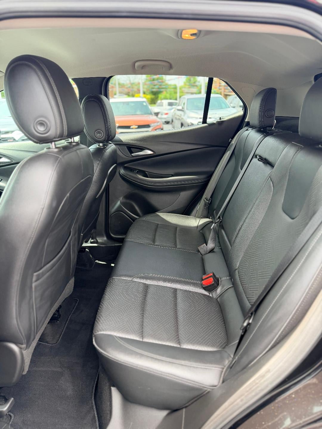 Used 2021 Buick Encore GX Essence w/ Advanced Technology Package FWD image 9