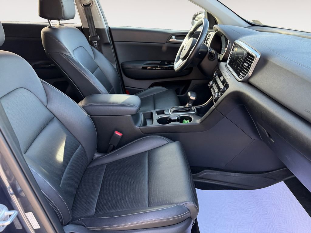 Used 2020 Kia Sportage EX image 28