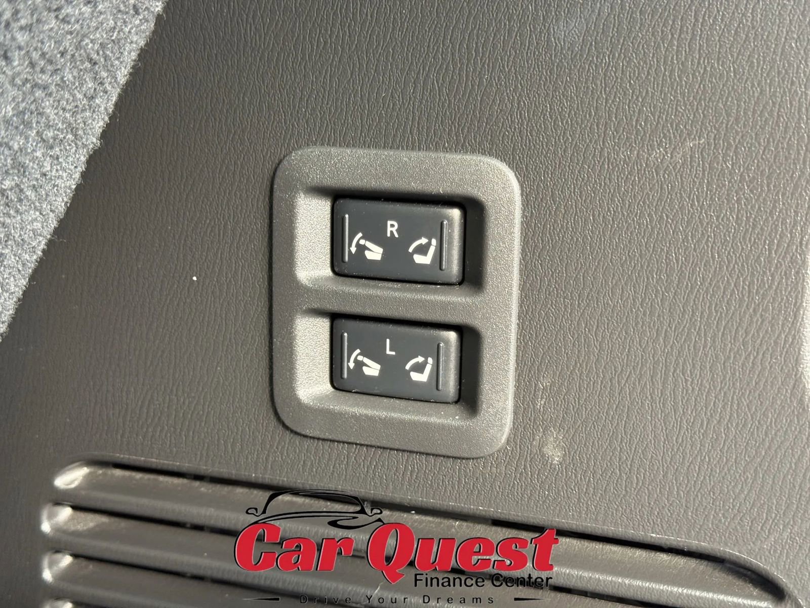 Used 2018 Nissan Armada Platinum w/ Captain Seat Package image 20