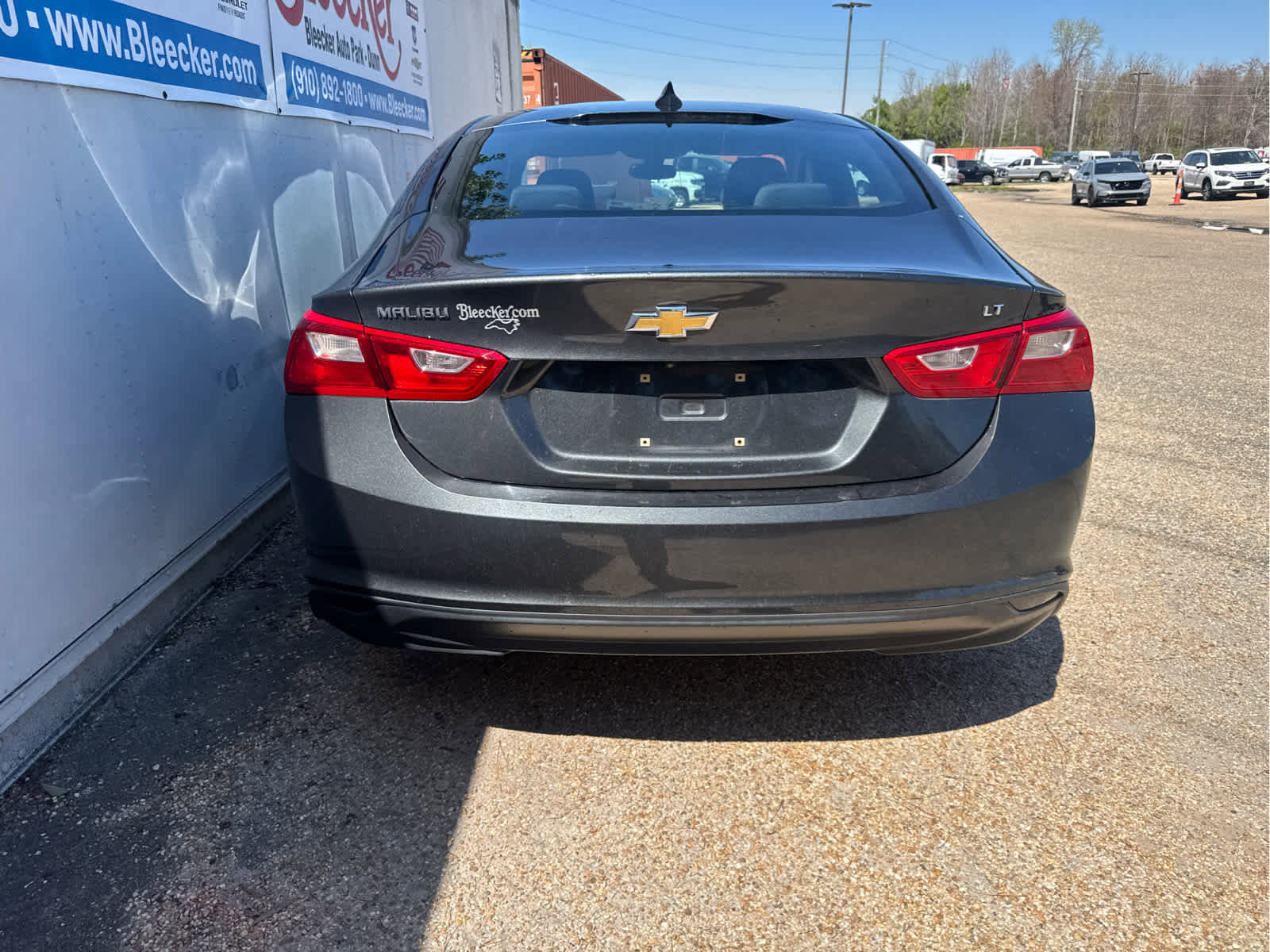 Used 2016 Chevrolet Malibu LT FWD image 4