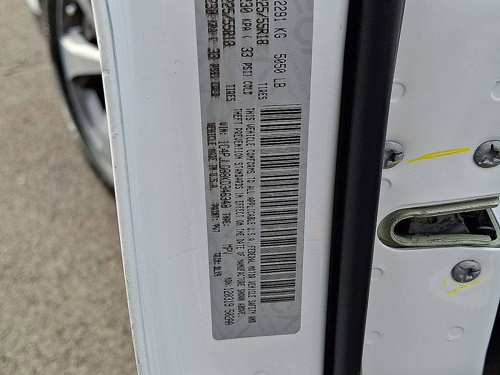 Used 2019 Jeep Cherokee Limited image 22