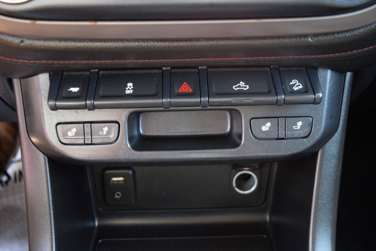 Used 2017 GMC Canyon SLE w/ All Terrain Package AWD/4WD image 18