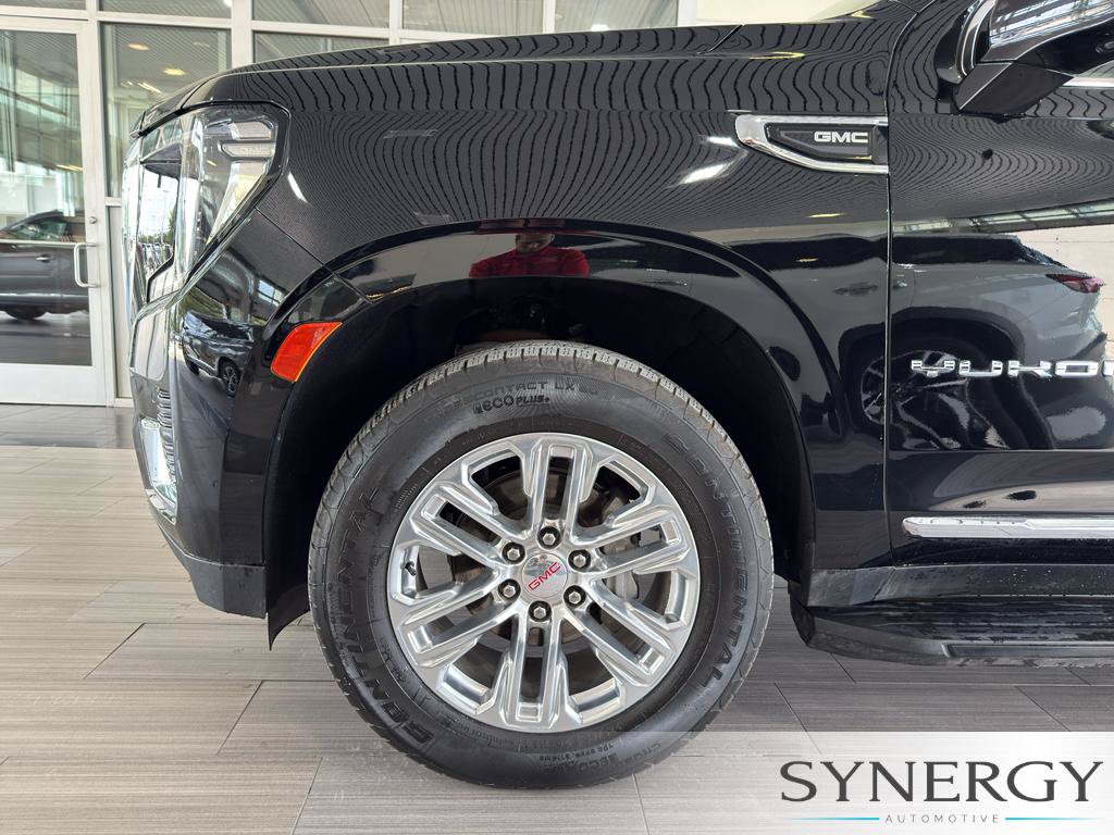 Used 2023 GMC Yukon SLT w/ SLT Premium Package RWD image 7