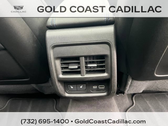 Certified 2024 Cadillac XT4 Sport w/ Cold Weather Package AWD/4WD image 9