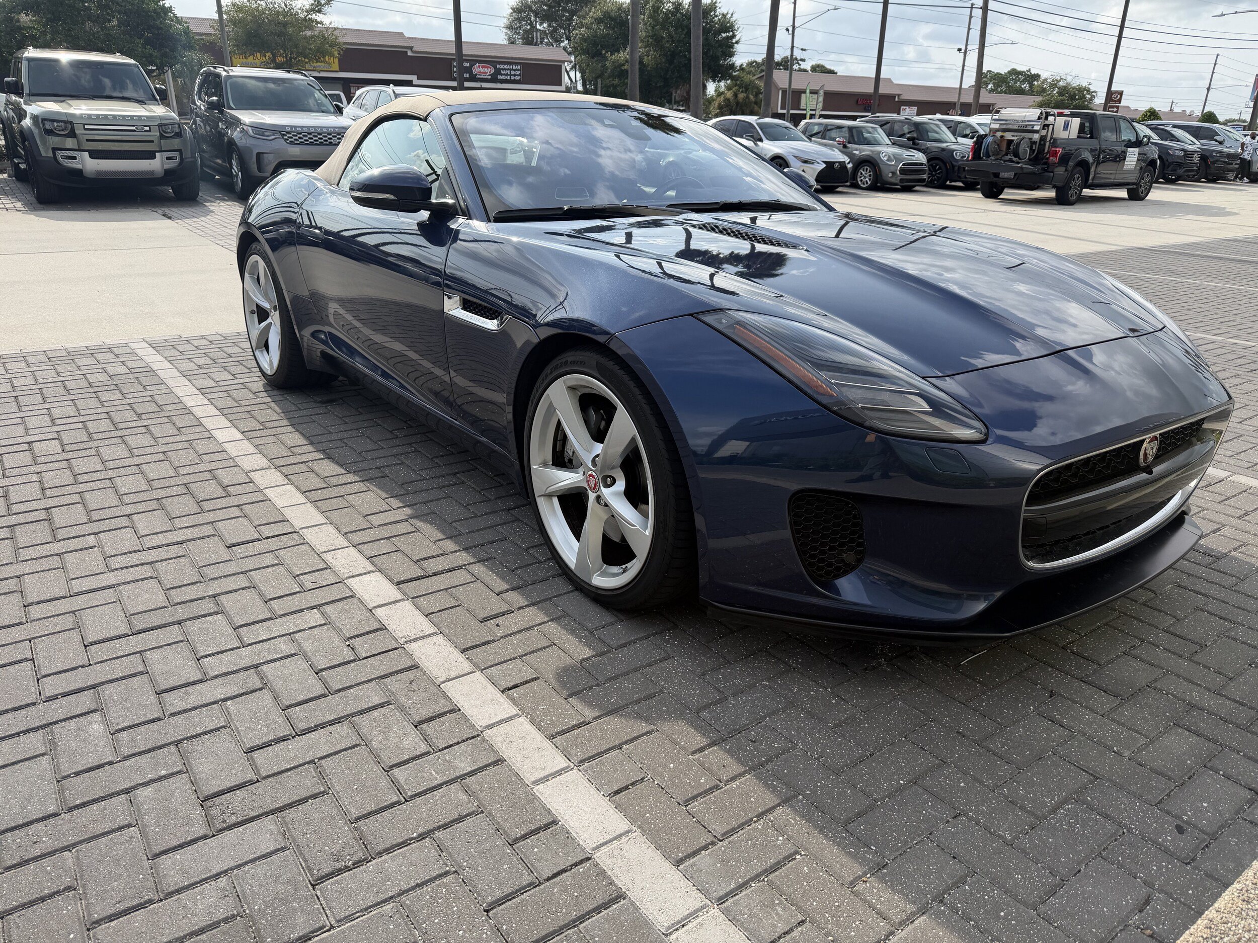 Used 2020 Jaguar F-TYPE Convertible RWD image 2