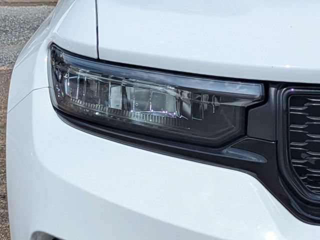 Used 2025 Jeep Grand Cherokee Altitude AWD/4WD image 10