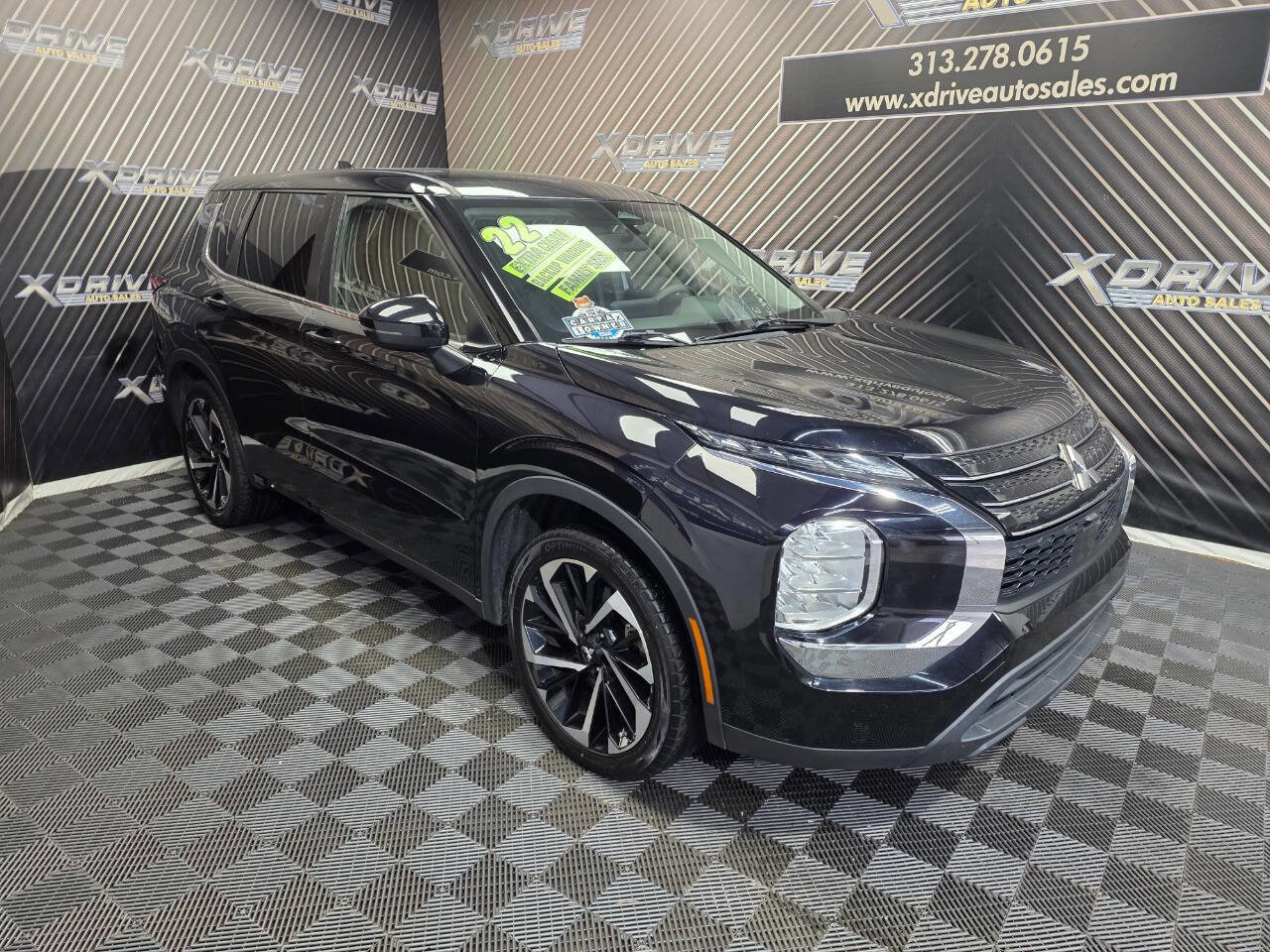 Used 2022 Mitsubishi Outlander ES image 8